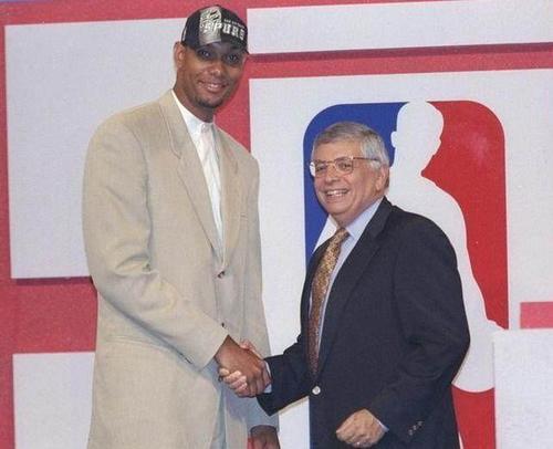 队的抵抗 队的抵抗